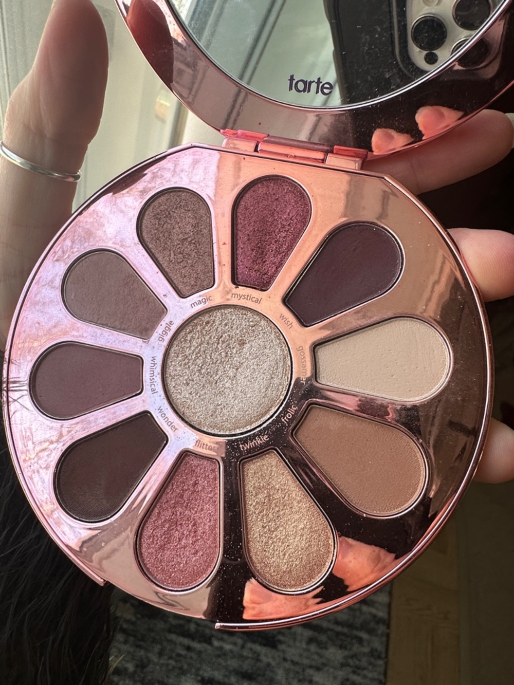 TARTE- Love Trust & Fairy Dust - 12-Shade palette - Picture 4 of 9